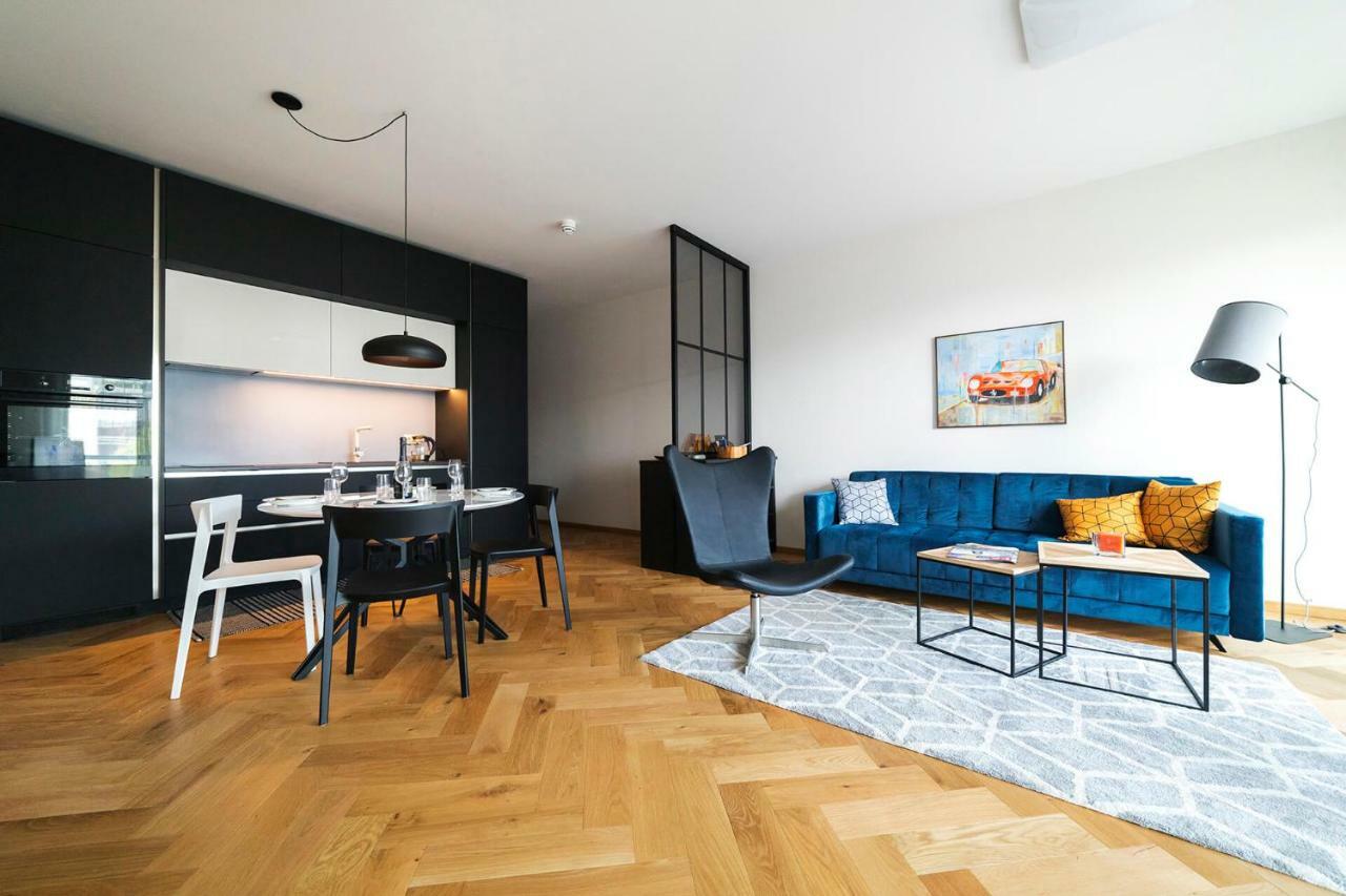 Modern Luxury Apartment In City Centre Tallinn Exterior photo